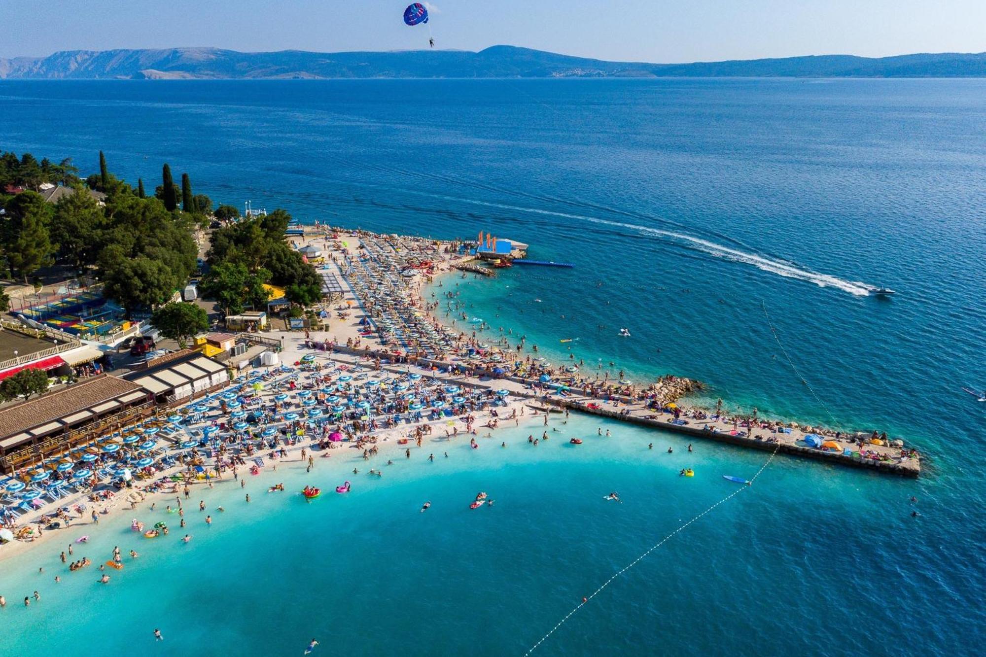 Apartments By The Sea Selce, Crikvenica - 16375 Eksteriør bilde